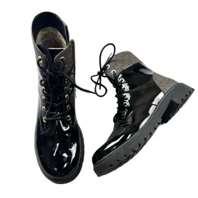 Boots Designer By Michael By Michael Kors  Size: 8