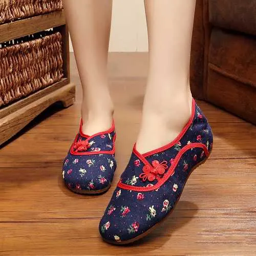 Folkways Flower Buckle Round Toe Casual Flat Shoes For Women