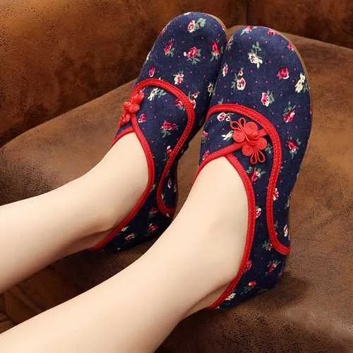 Folkways Flower Buckle Round Toe Casual Flat Shoes For Women