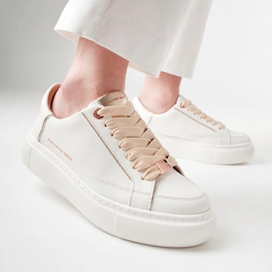 Greenwich Woman White & Gold