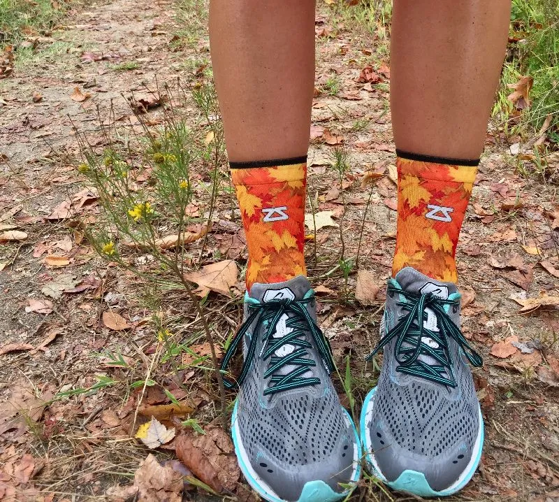 Maple Leaves Socks (Mini-Crew)