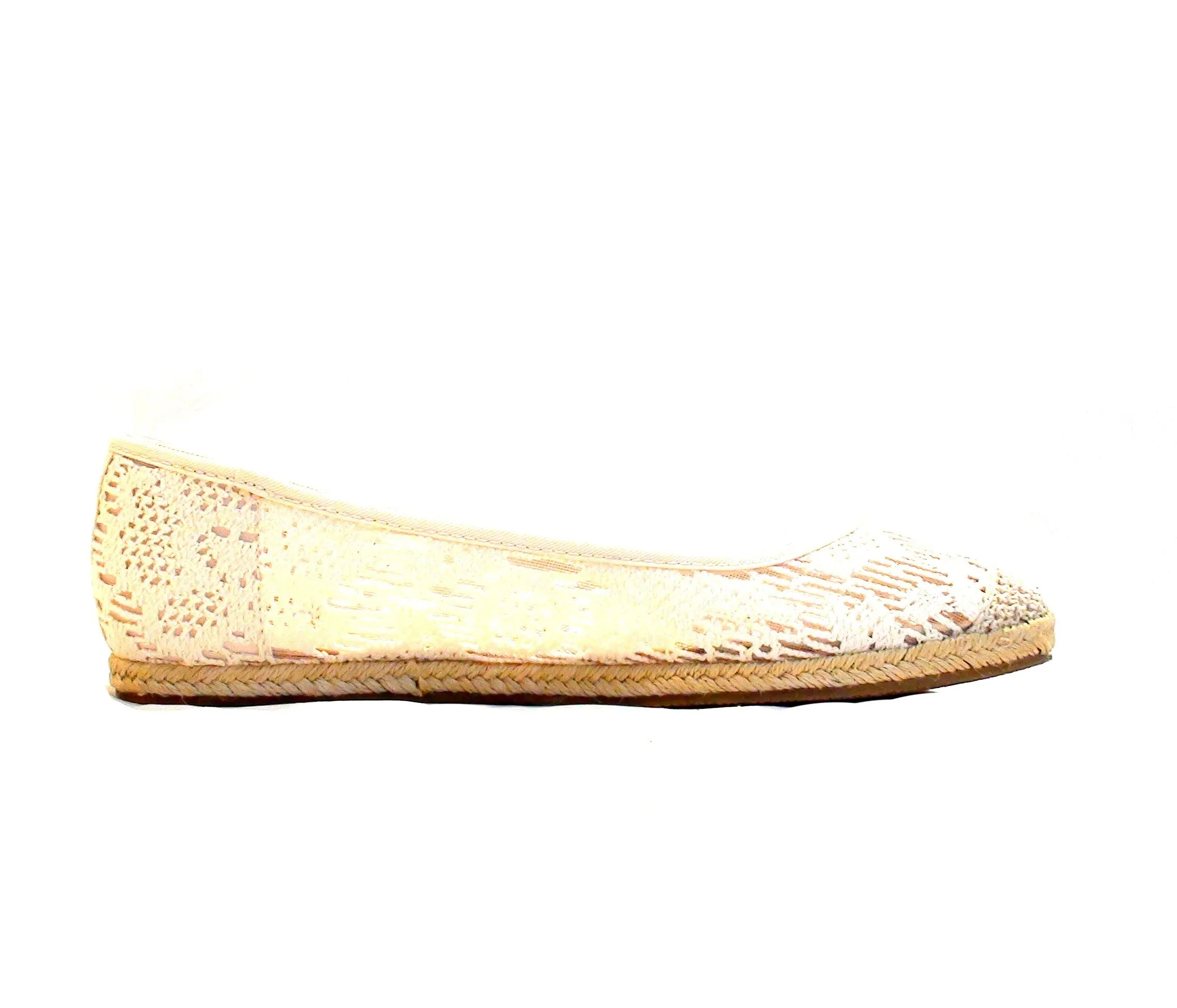 Report- White Crochet Hawkins