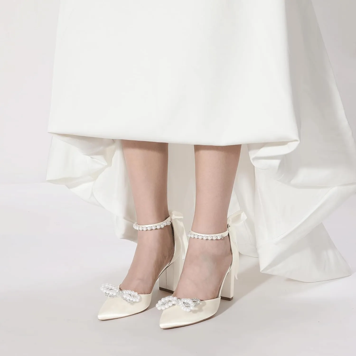 ShowHow Women's Pearl Wedding Shoes for Bride Closed Toe Heels Chunky Block Dress Heels Pointed Toe Rhinestone Pearl Ankle Strap Heels for Bridesmaid Prom Wedding Party Work